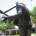 elvisstatue backex 150x150